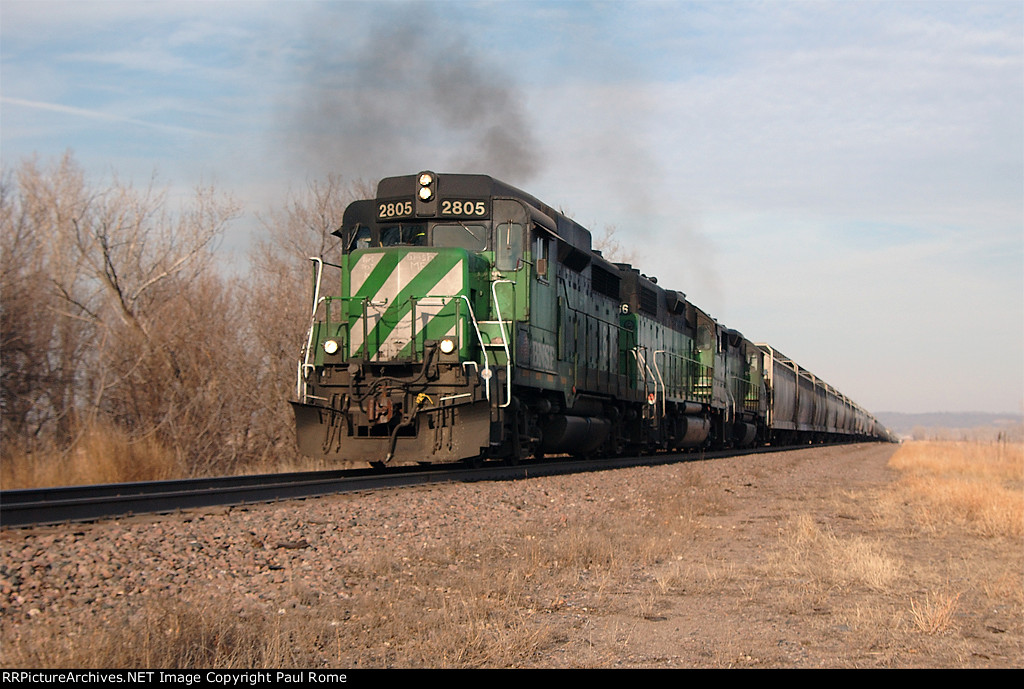 BNSF 2805, leads a westbound on the Creston Sub